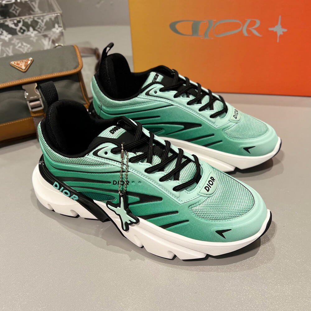 D10r  B44 Blade Sneaker
