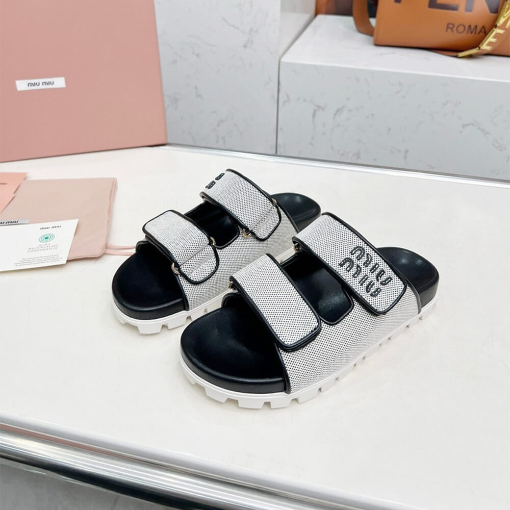M1um1u Canvas slides