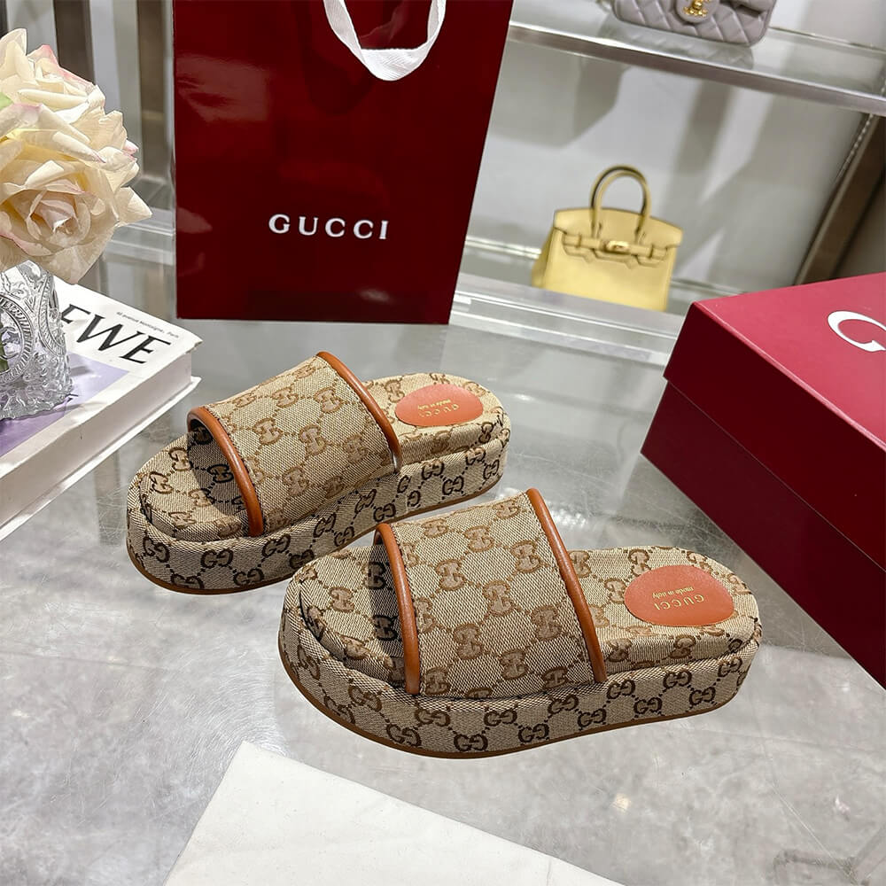 Gvc*1 Women’s GG platform sandal
