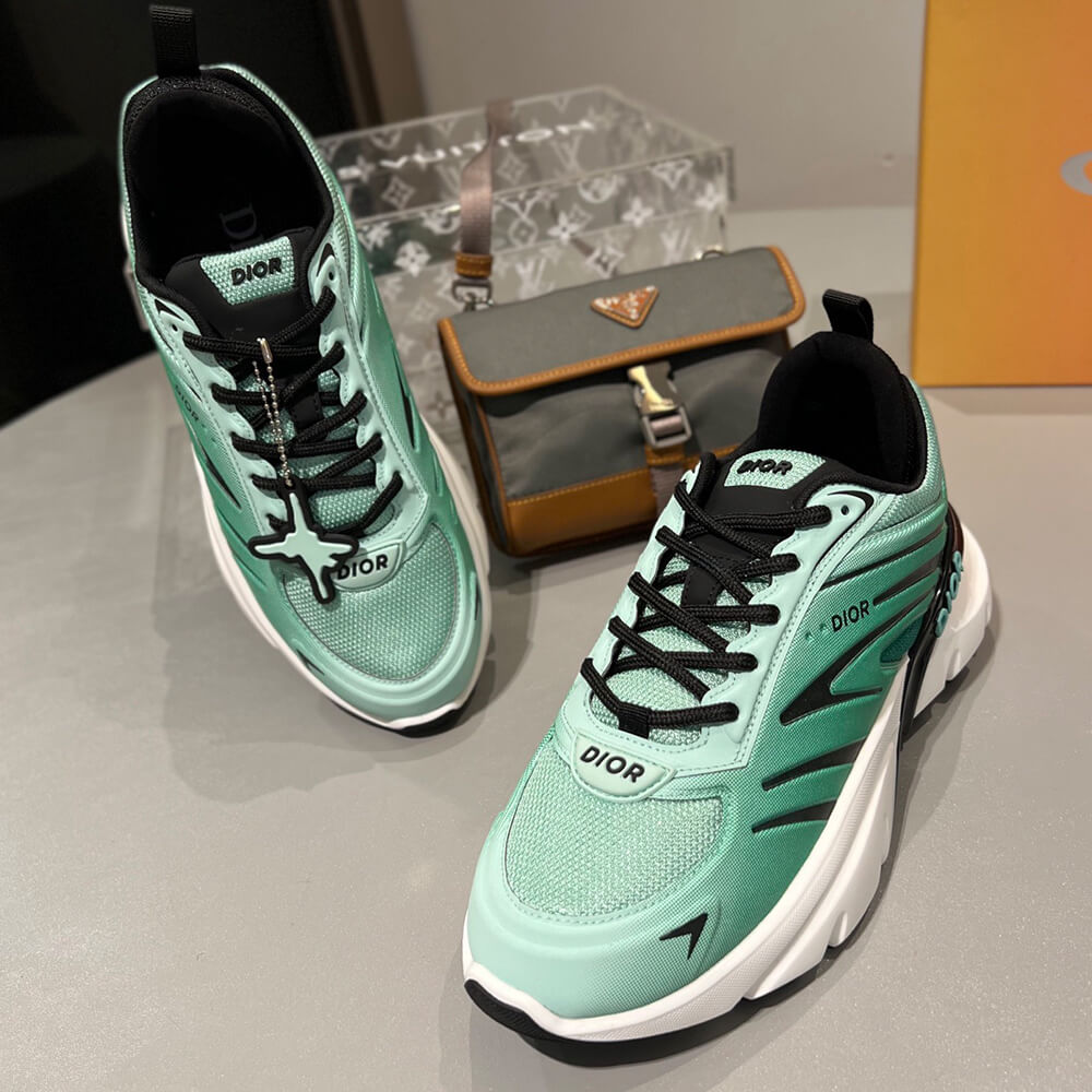 D10r  B44 Blade Sneaker