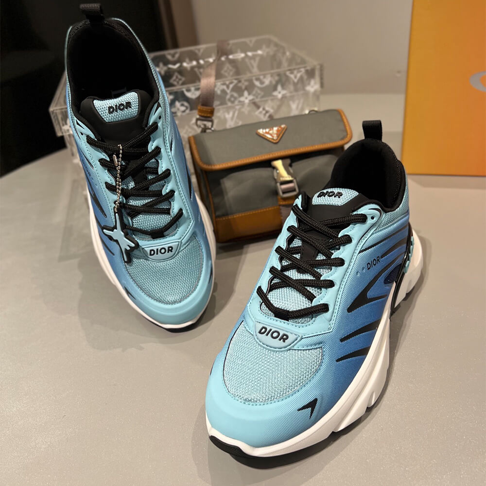 D10r  B44 Blade Sneaker