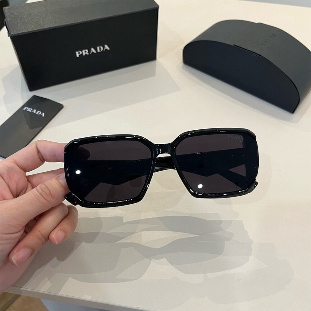Pra*a SUNGLASSES