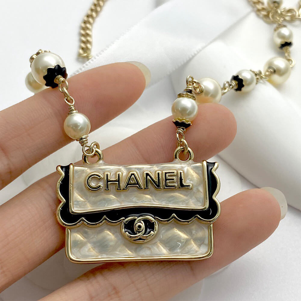 Ch**el Necklace
