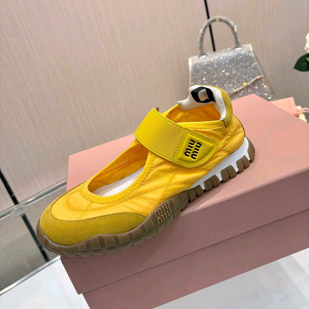 M1um1u ballet flats