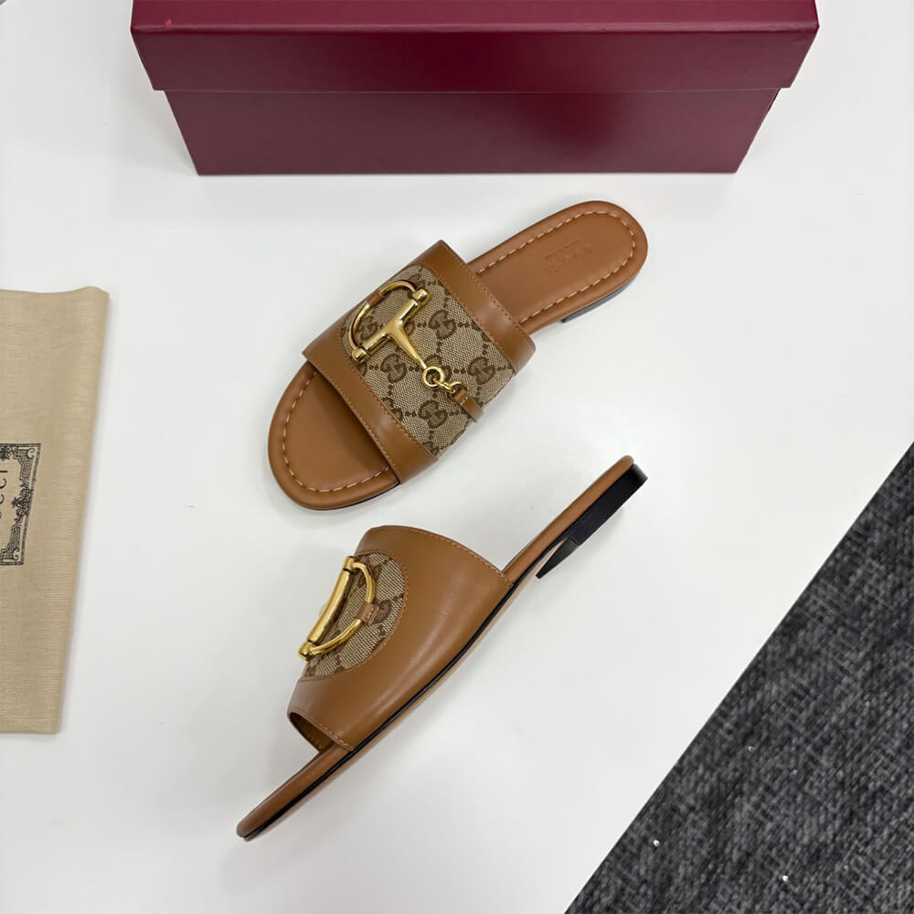 Gvc*1 Women’s slide sandal with Horsebit
