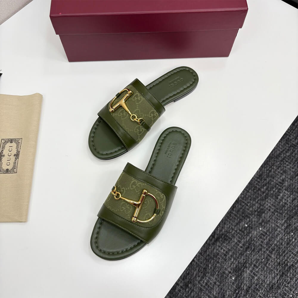 Gvc*1 Women’s slide sandal with Horsebit