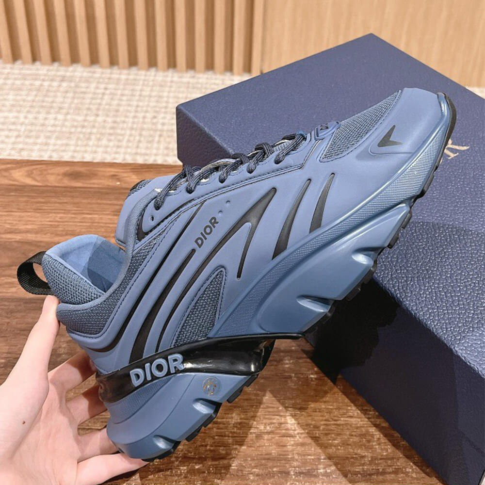 D10r  B44 Blade Sneaker