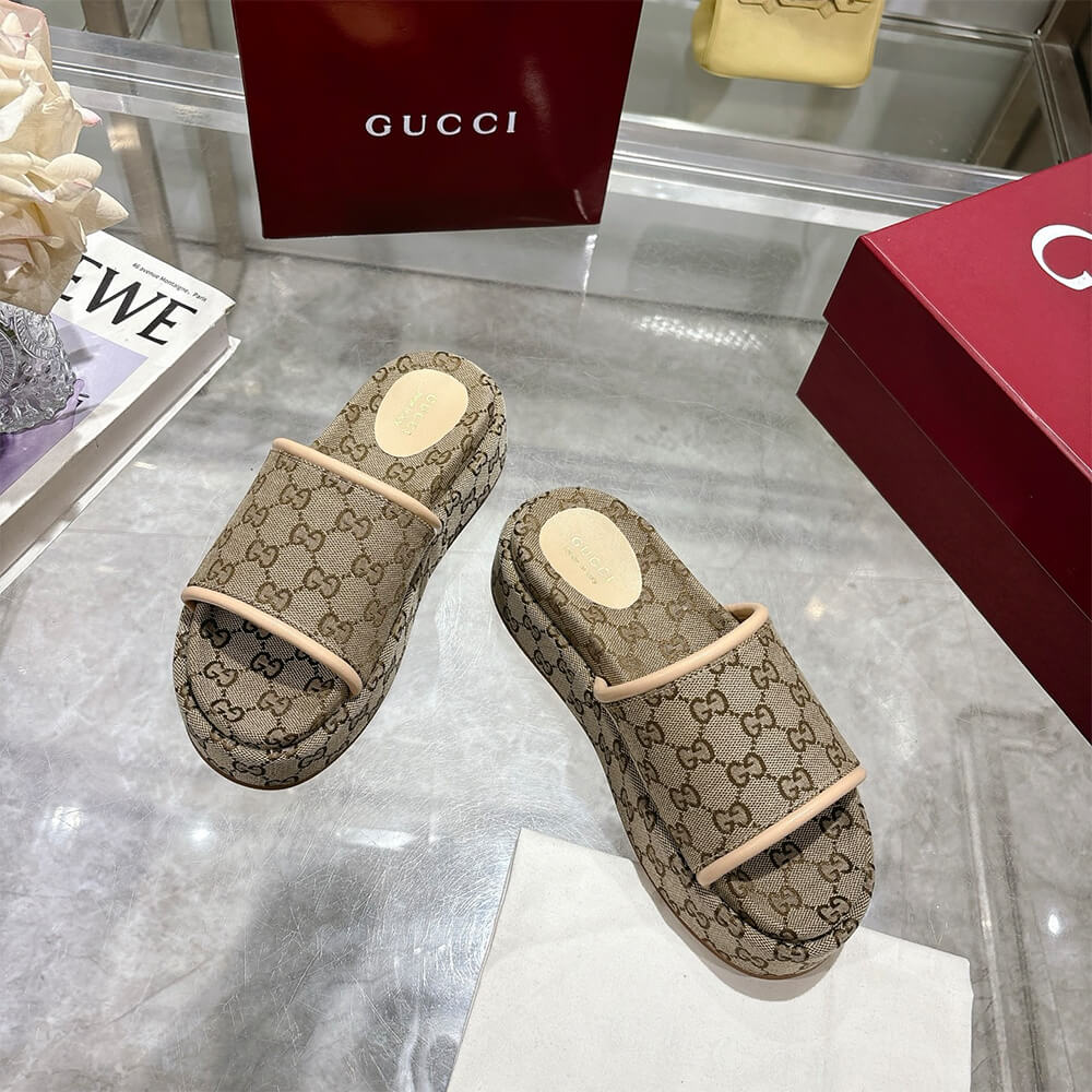 Gvc*1 Women’s GG platform sandal