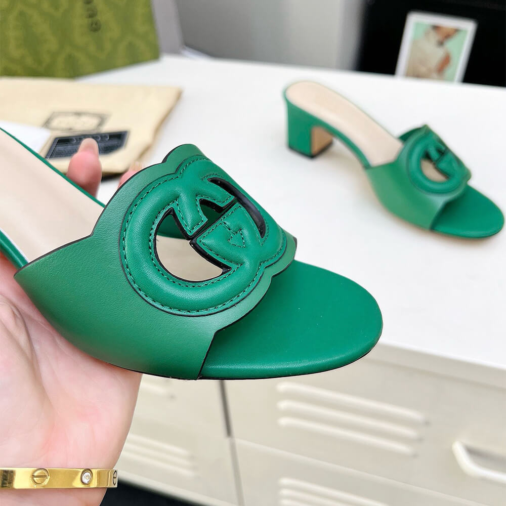 Gvc*1 Women’s Interlocking G slide sandal