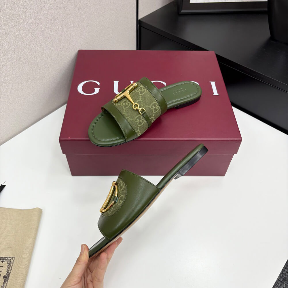 Gvc*1 Women’s slide sandal with Horsebit