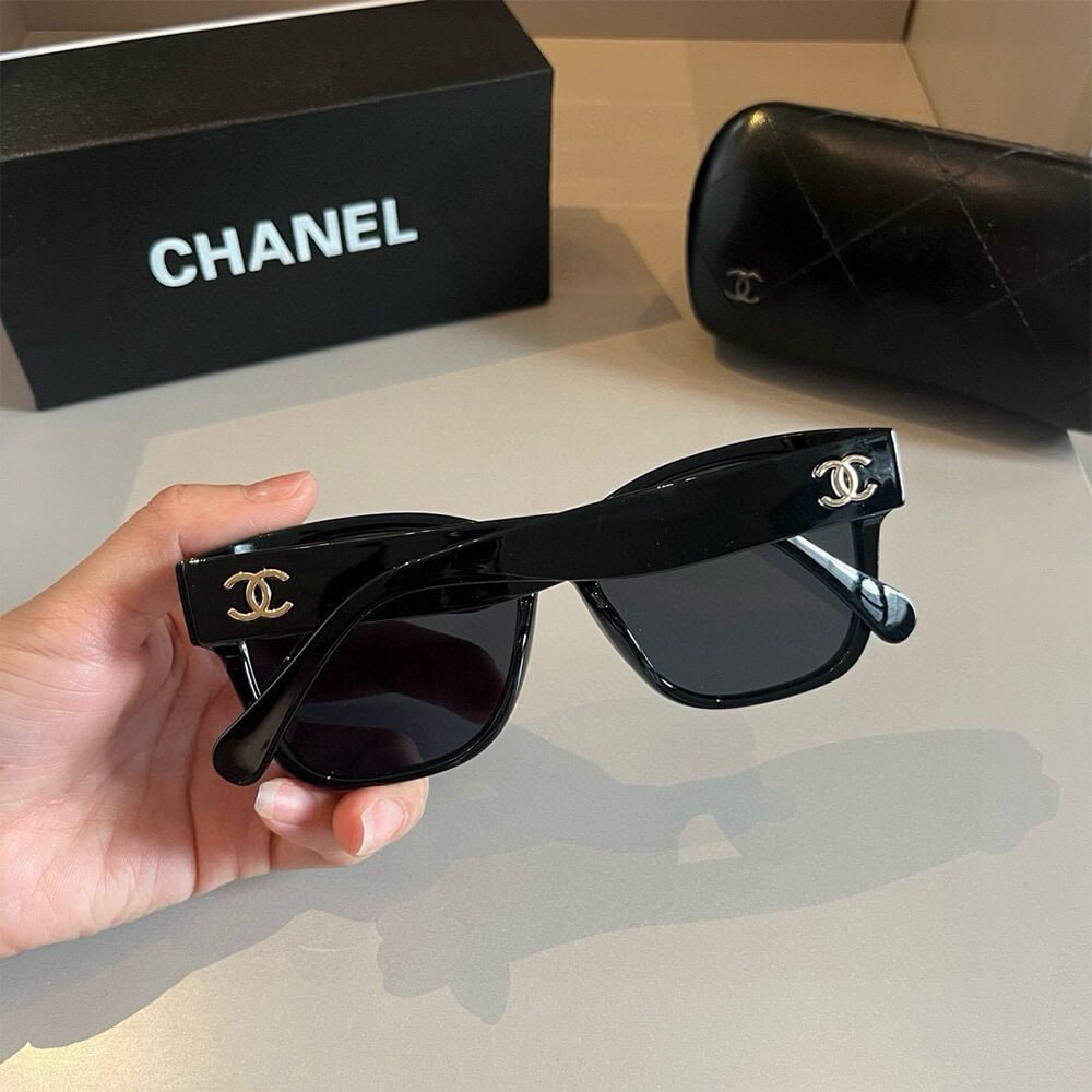 Ch**el SUNGLASSES