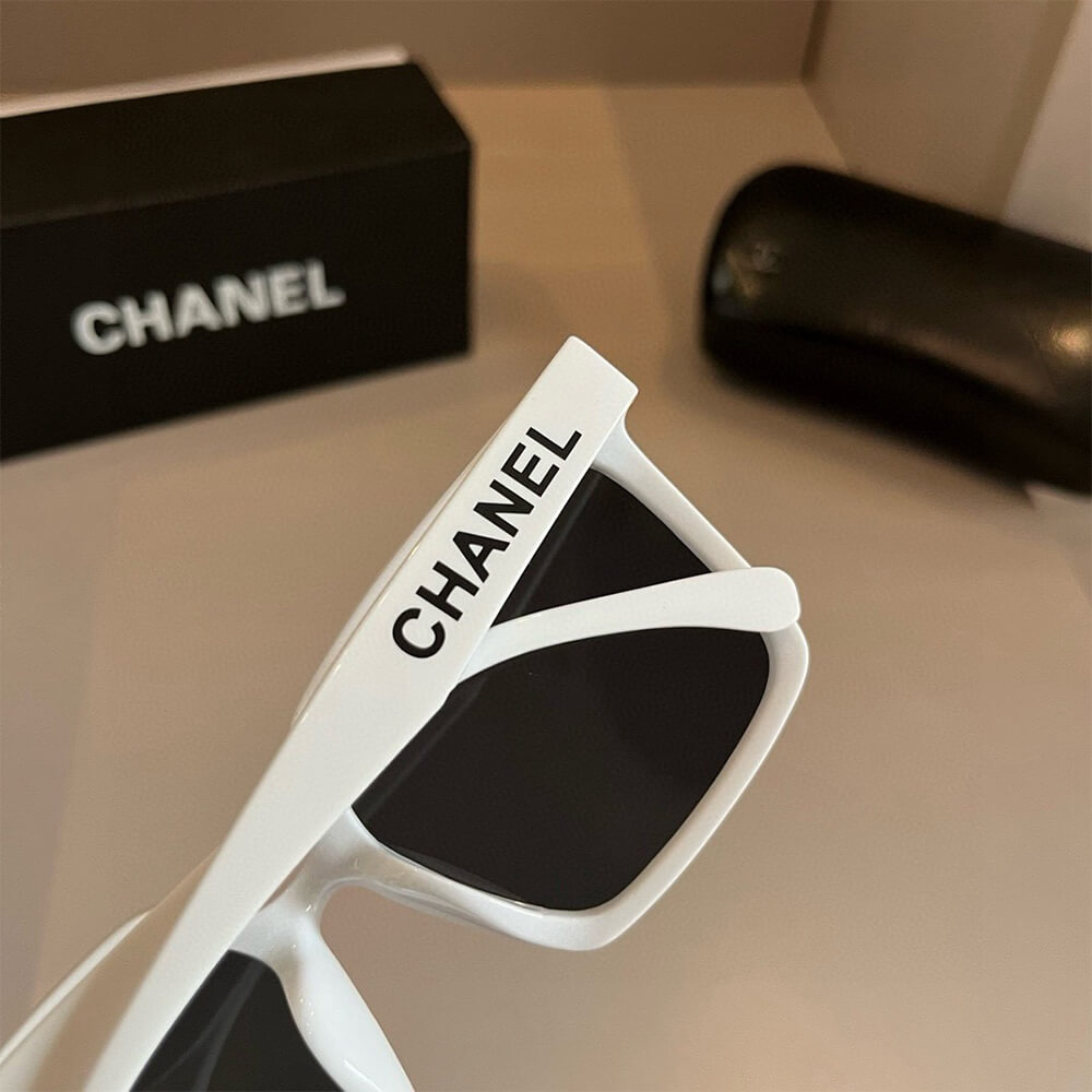 Ch**el SUNGLASSES