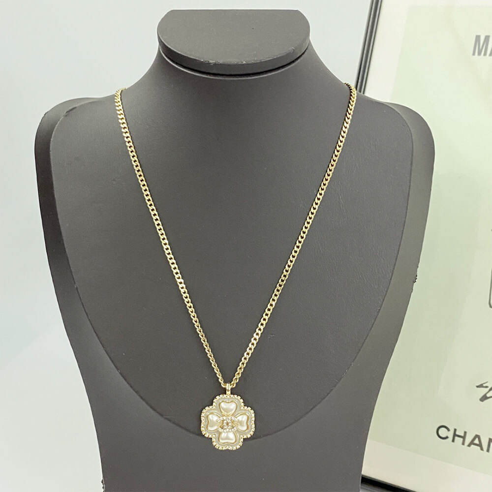 Ch**el Necklace