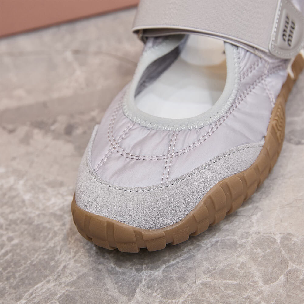 M1um1u ballet flats
