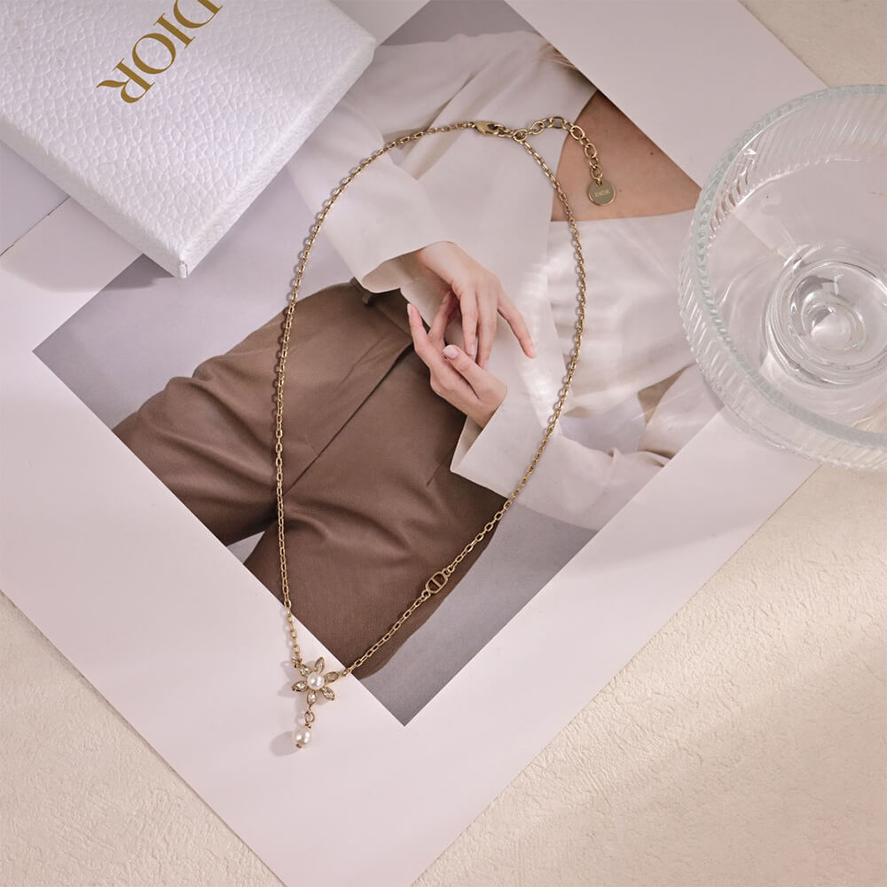 Bloom in D10r Necklace