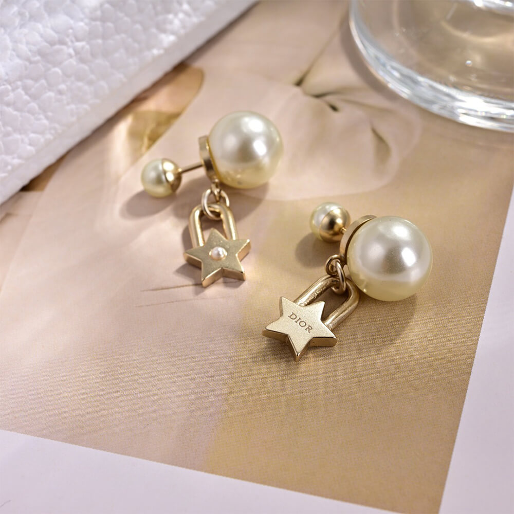 D10r EARRINGS