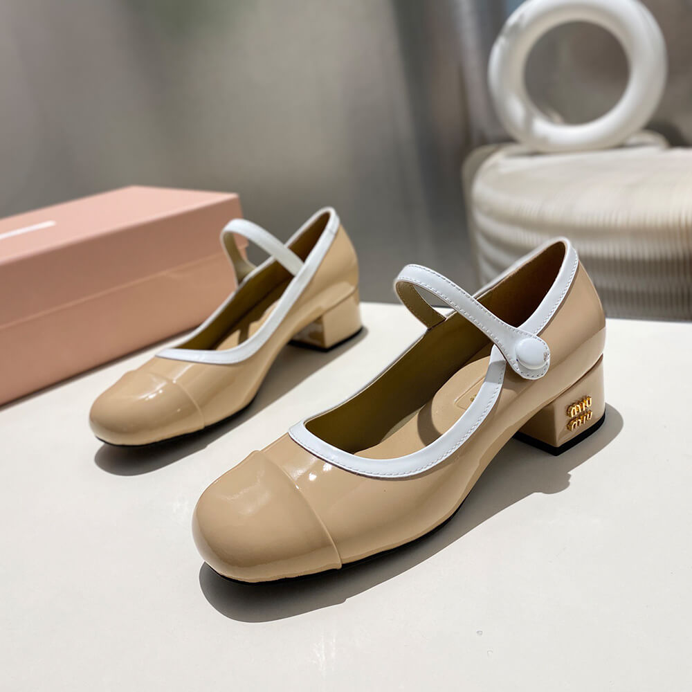 M1um1u Two-tone patent leather Mary Jane pumps