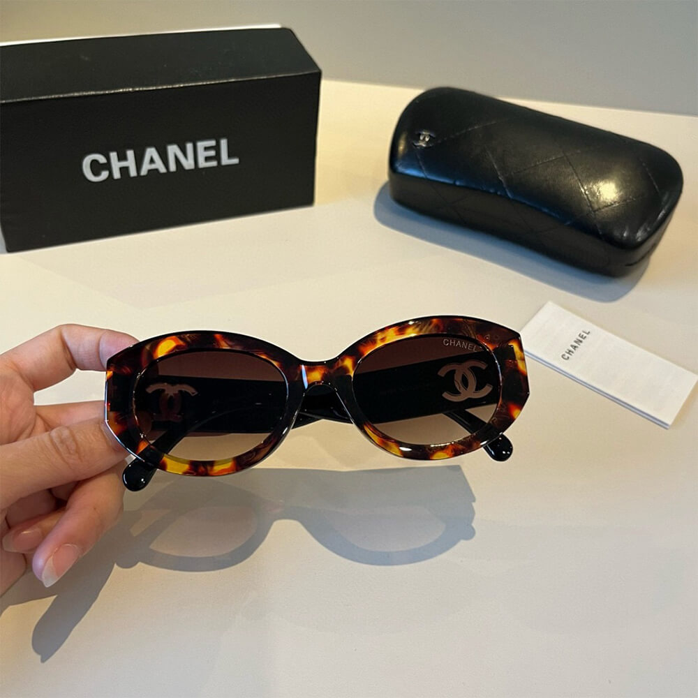 Ch**el SUNGLASSES