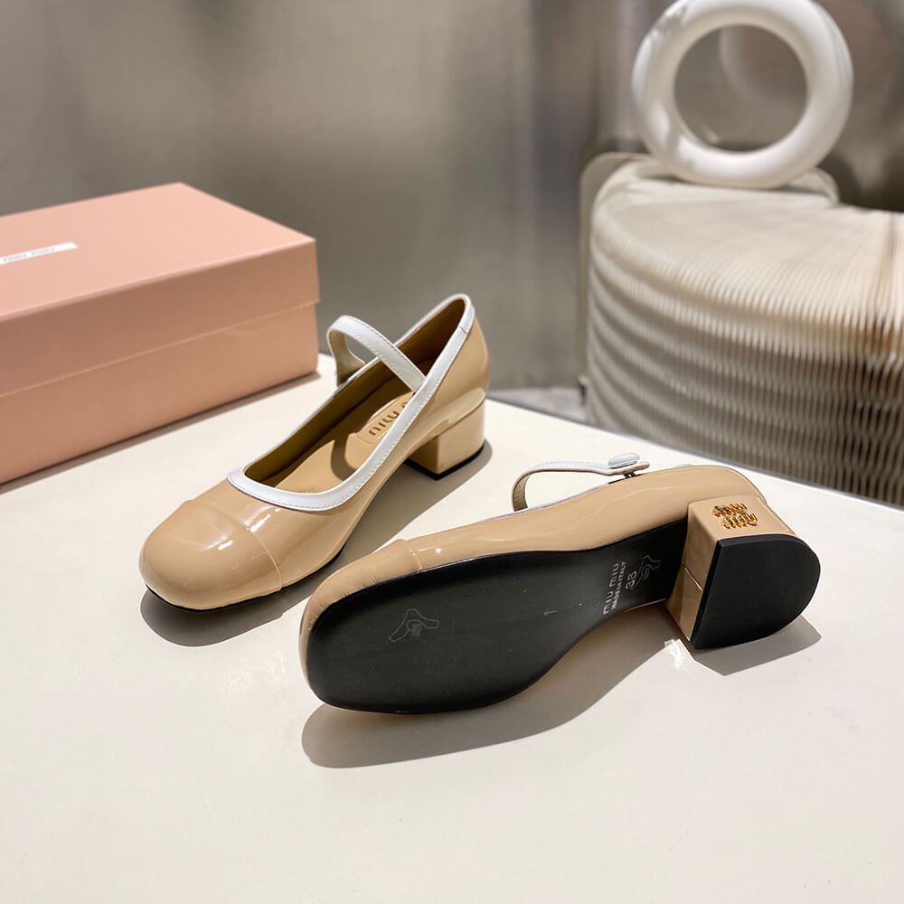 M1um1u Two-tone patent leather Mary Jane pumps