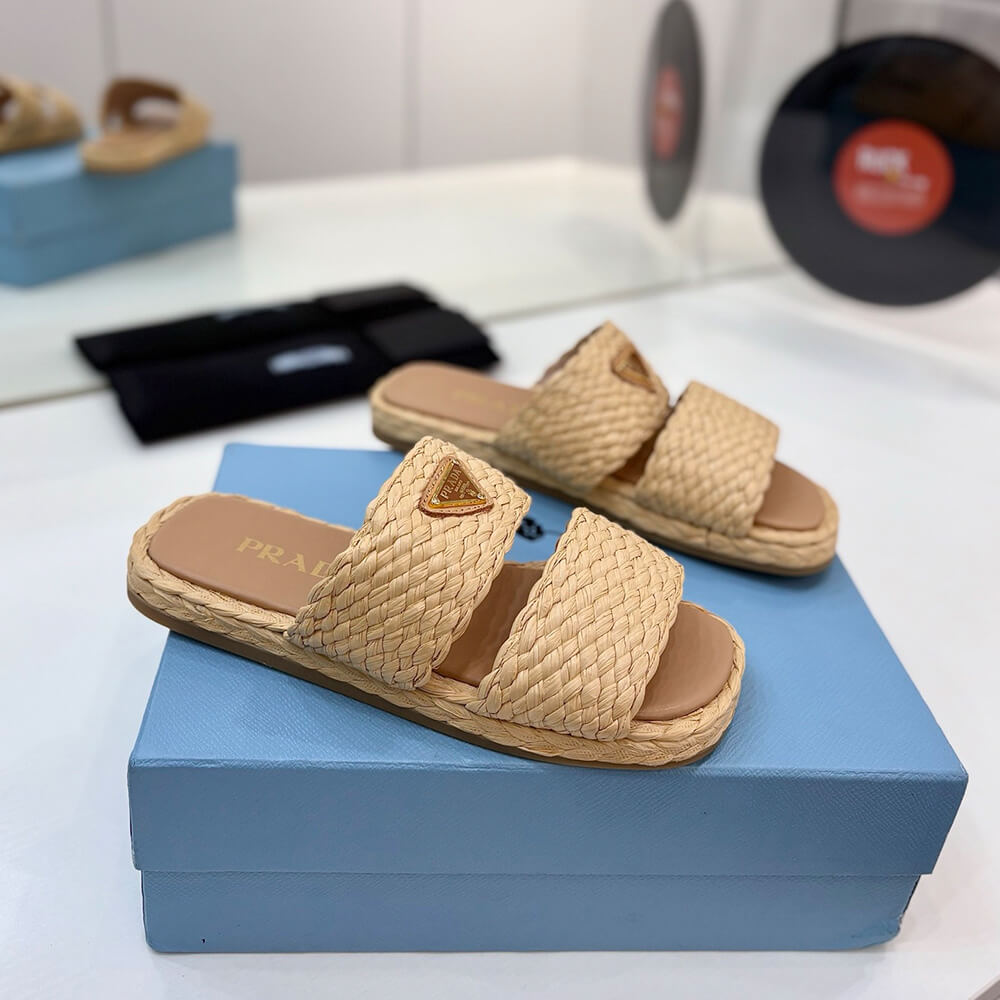 Pra*a Raffia slides