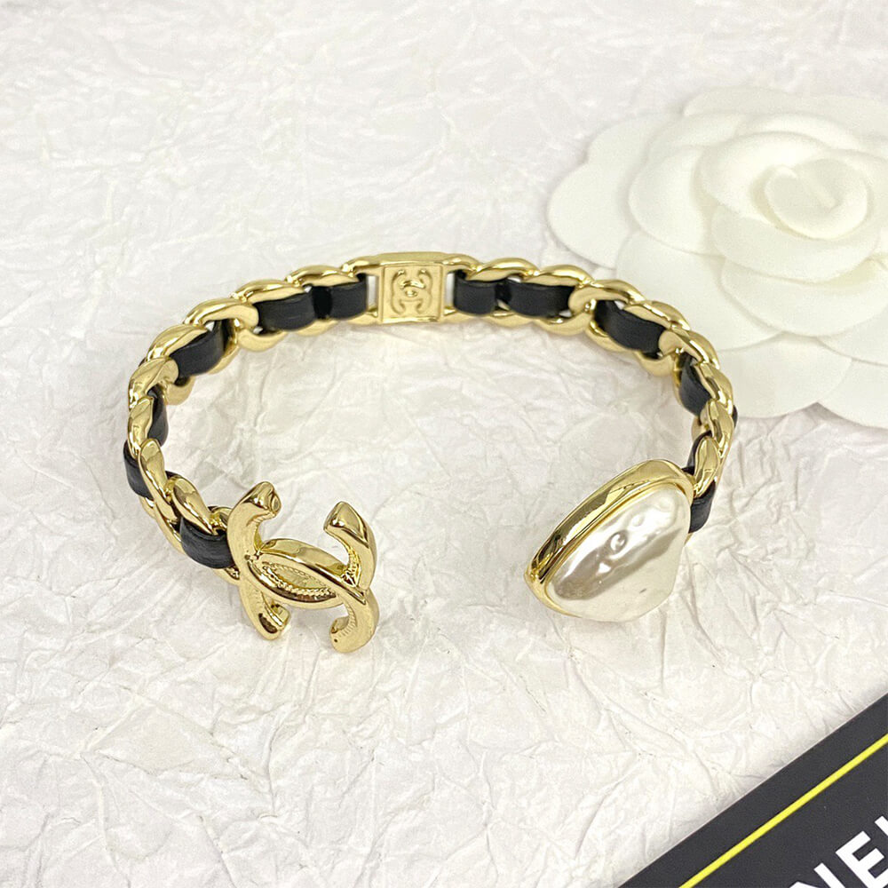 Ch**el bracelet