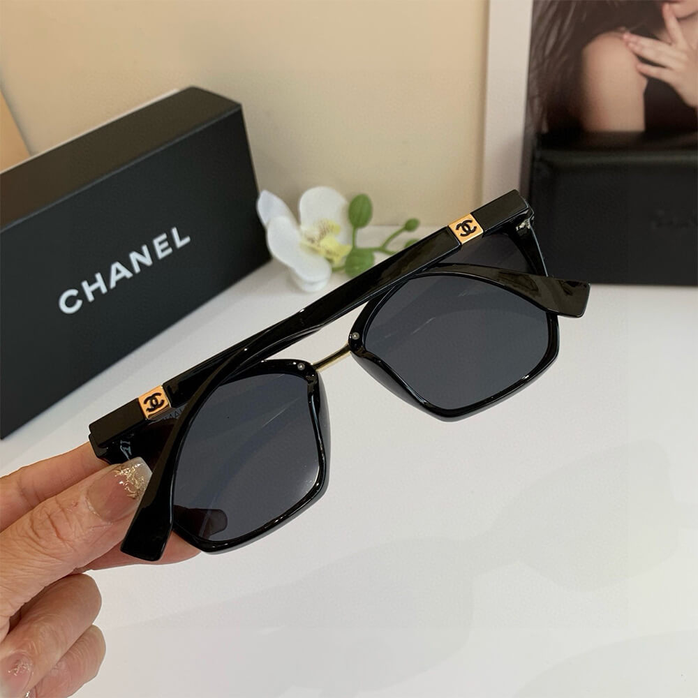 Ch**el SUNGLASSES