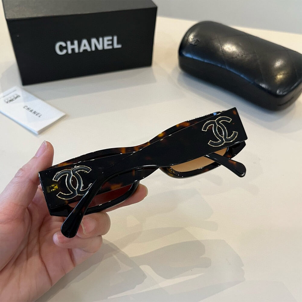 Ch**el SUNGLASSES