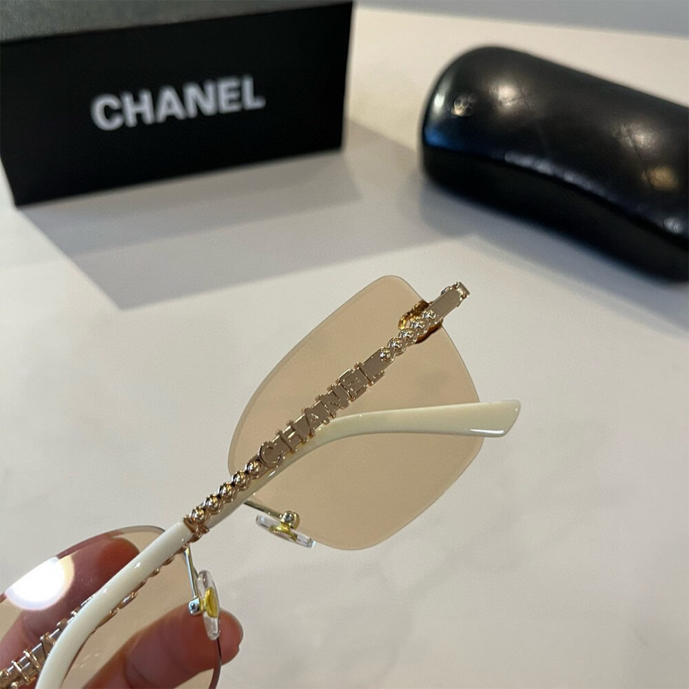 Ch**el SUNGLASSES