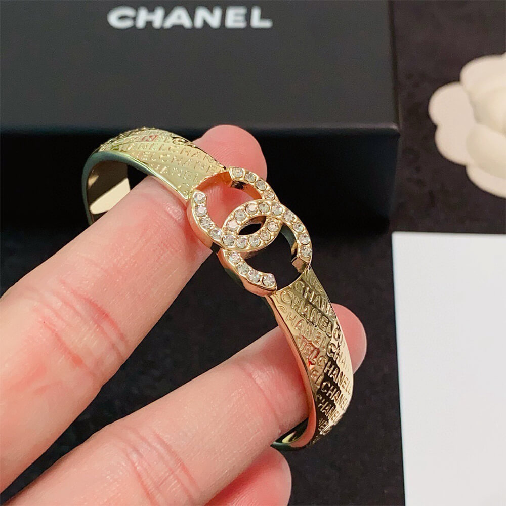 Ch**el bracelet