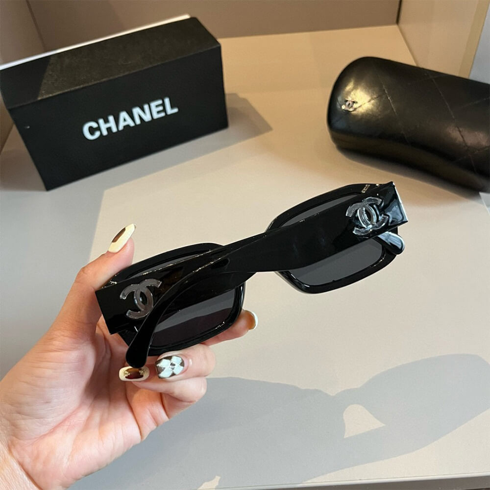 Ch**el SUNGLASSES