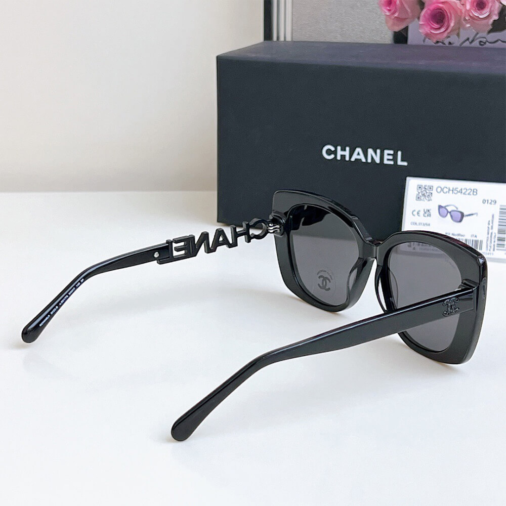 Ch**el SUNGLASSES