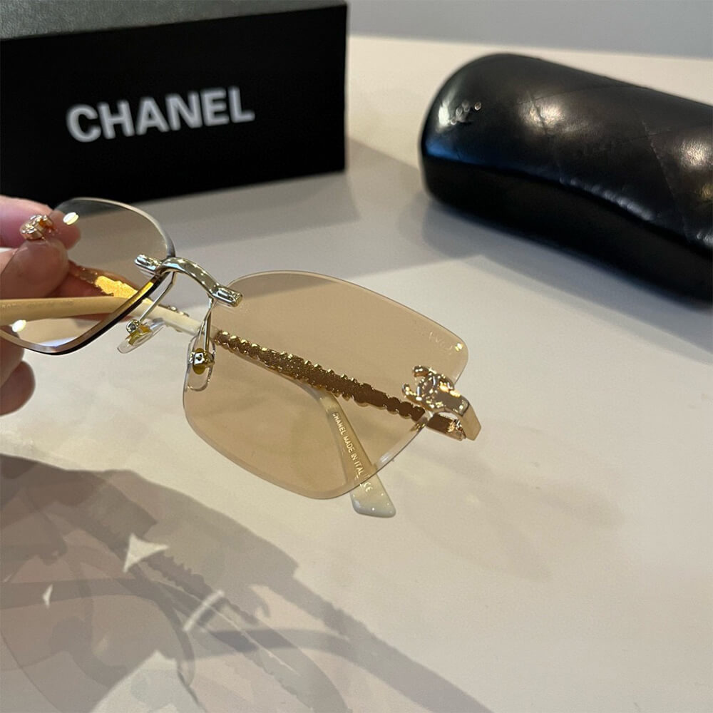 Ch**el SUNGLASSES