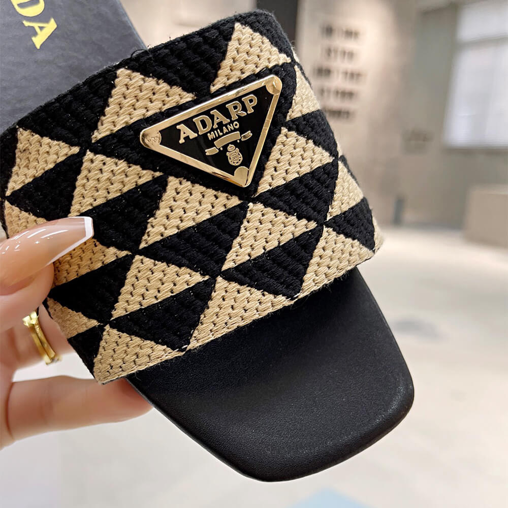 Pra*a Embroidered fabric slides