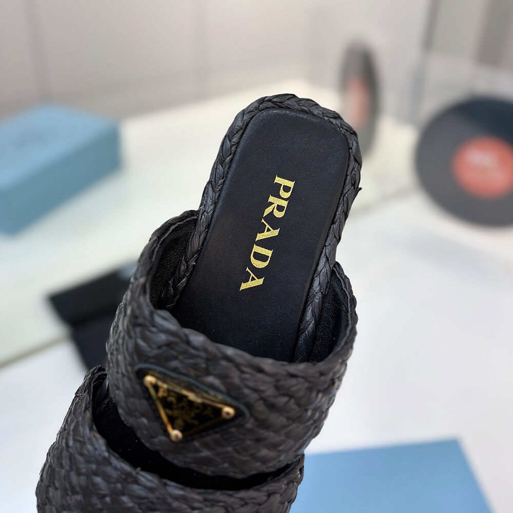 Pra*a Raffia slides