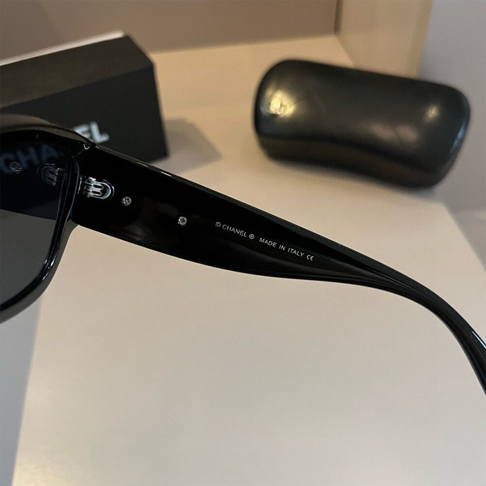 Ch**el SUNGLASSES