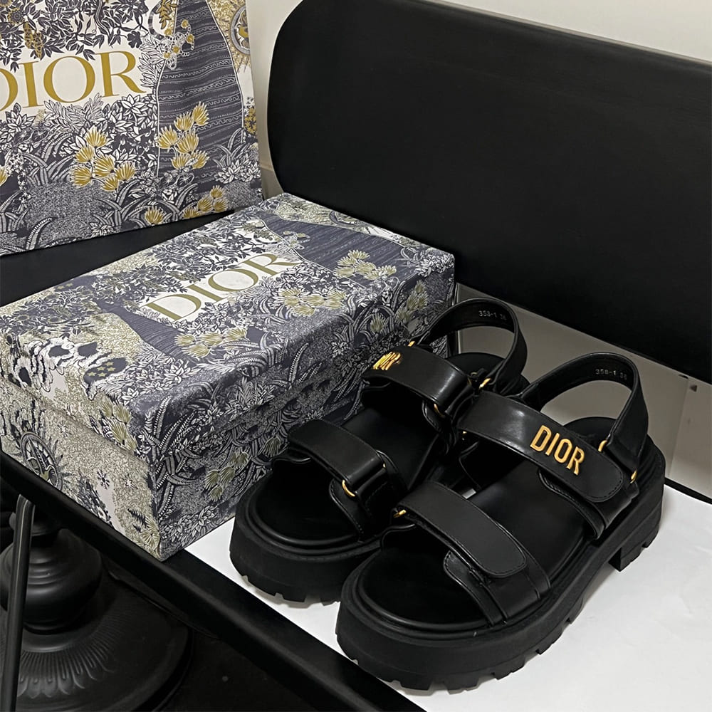 D10ract Platform Sandal