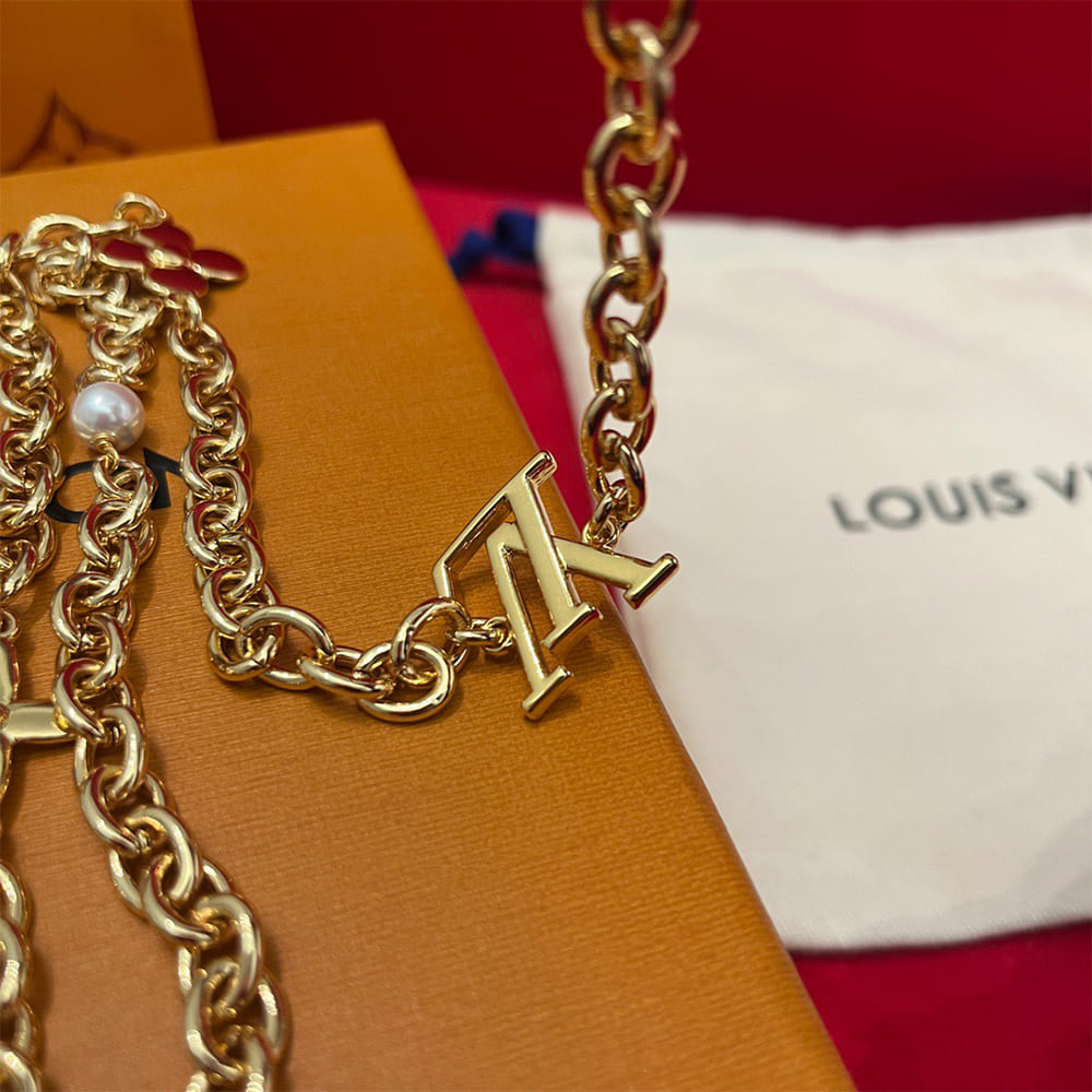LV Chain Pearl Belt
