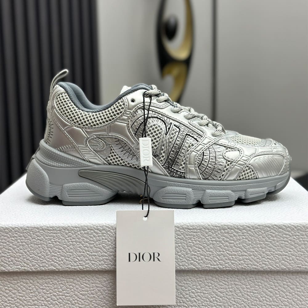 D10r Chrono Sneaker