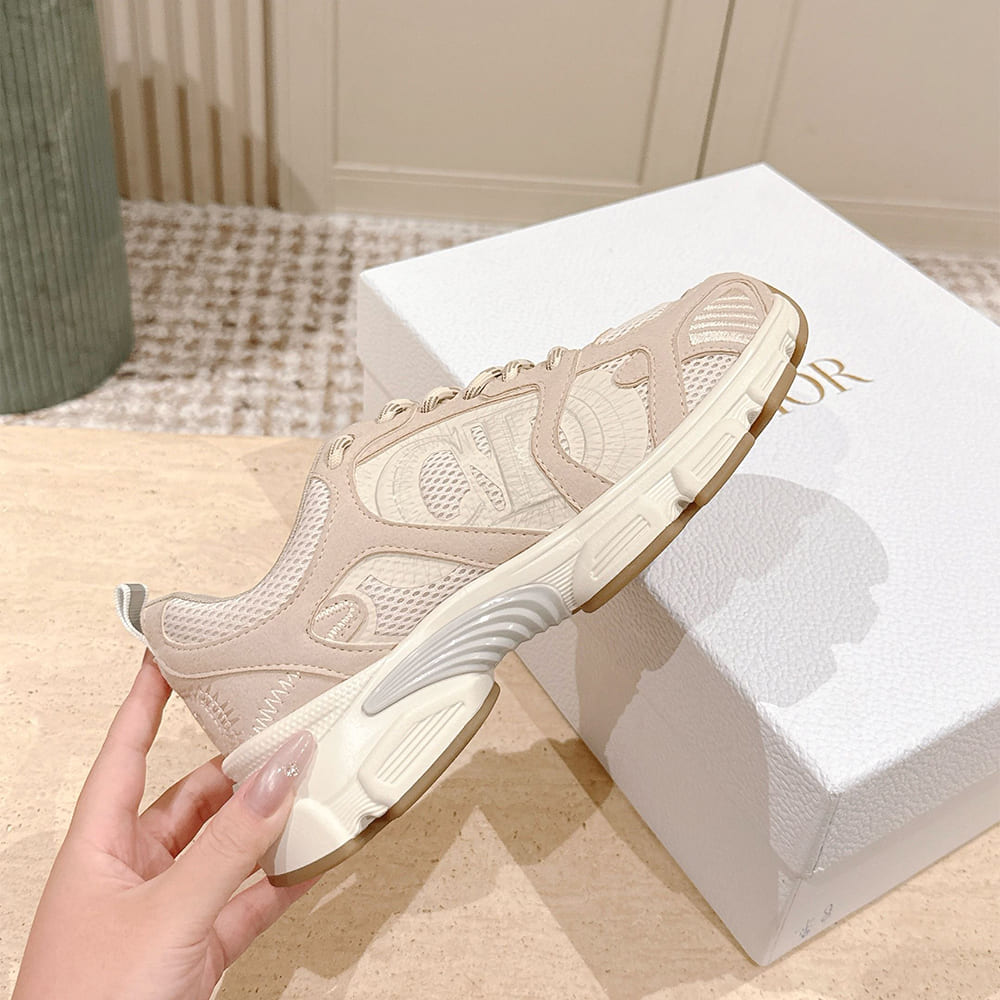 D10r Chrono Sneaker