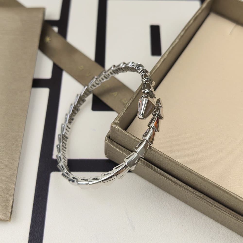 Bv1g*ai Serpenti Viper Bracelet