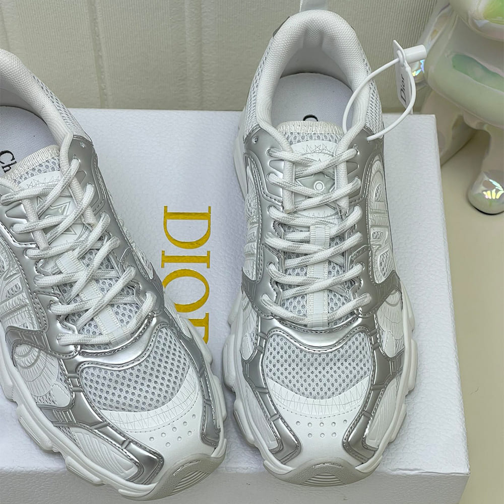 D10r Chrono Sneaker