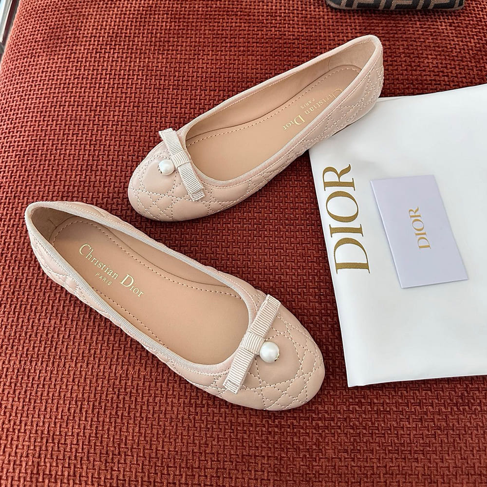 D10r Ballet Flat
