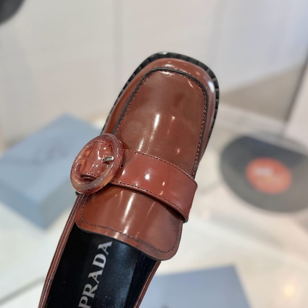 Pra*a loafers