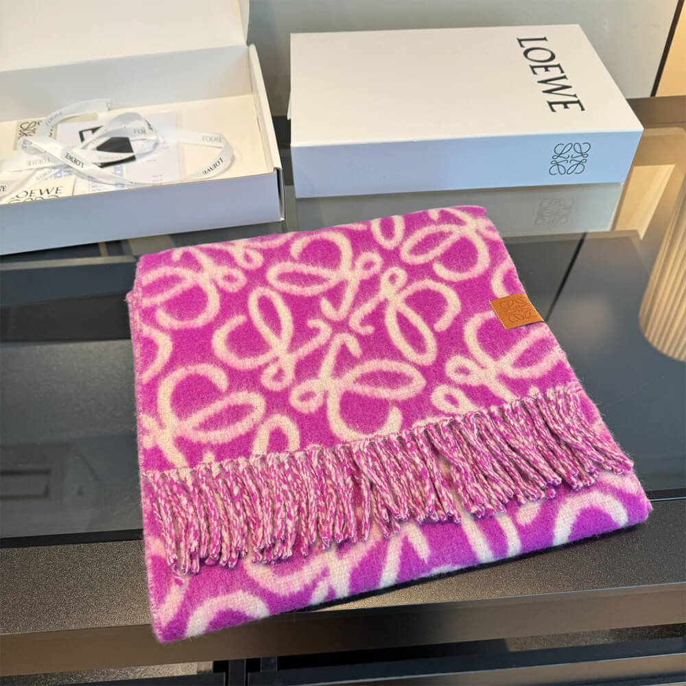 L0ew* Anagram scarf