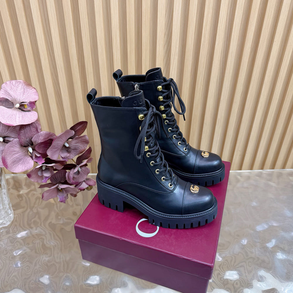 Gvc*1 Women’s lace-up ankle boot with GG