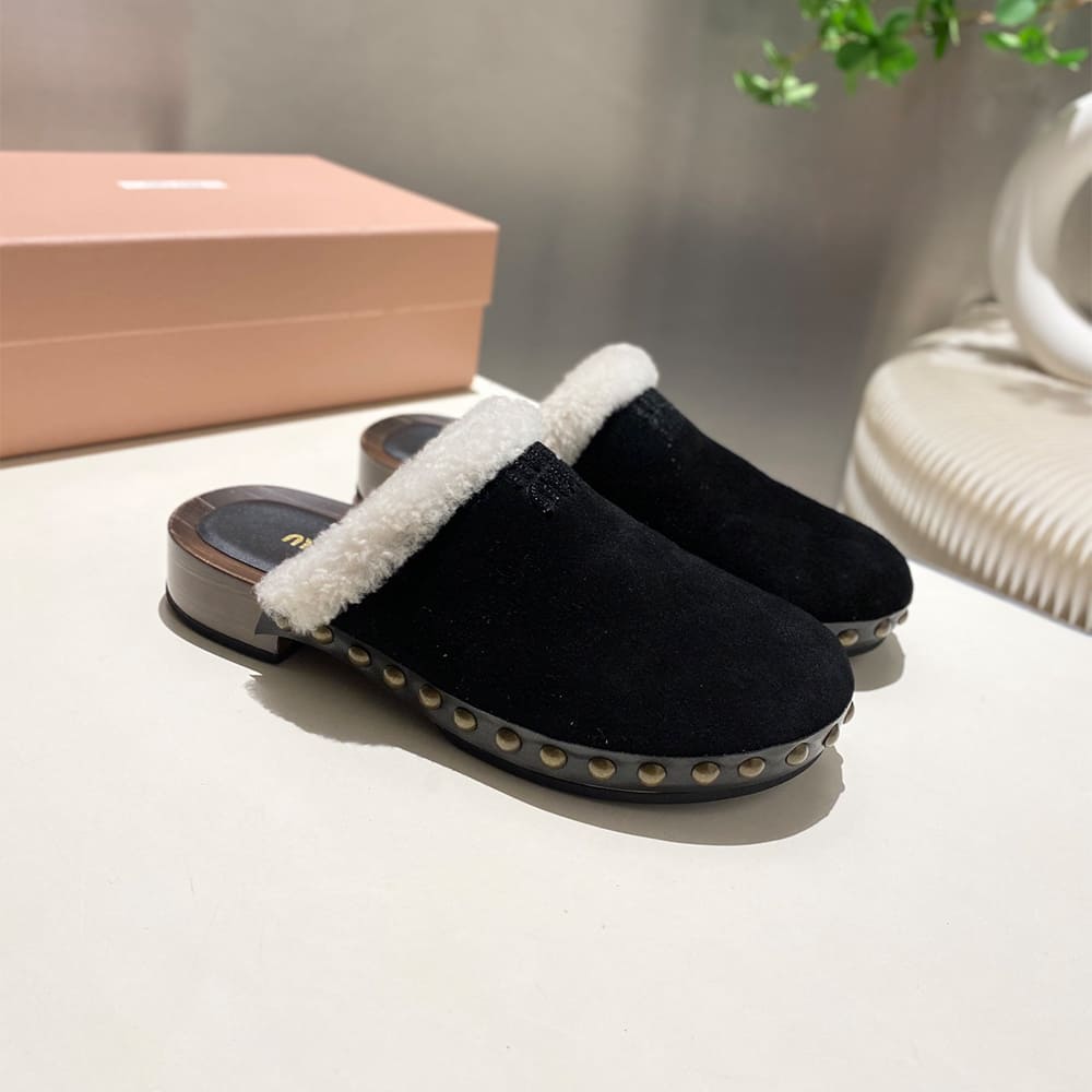 M1um1u Suede clogs