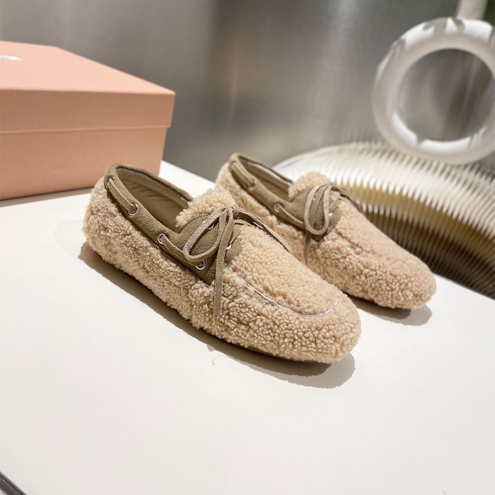 M1um1u Shearing loafers