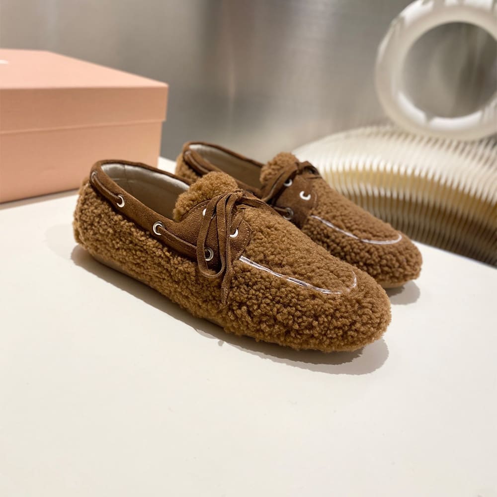 M1um1u Shearing loafers