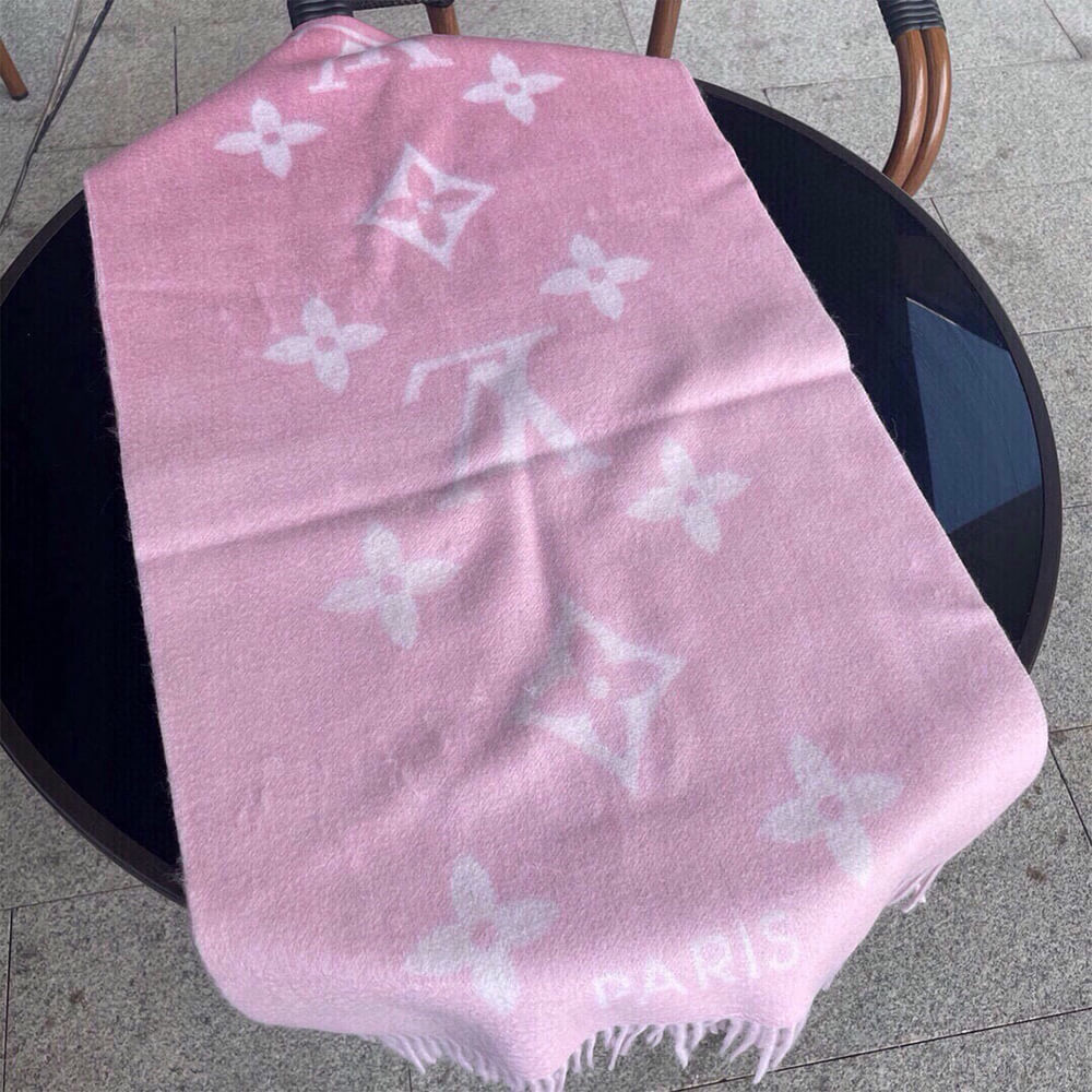LV Reykjavik Gradient Scarf