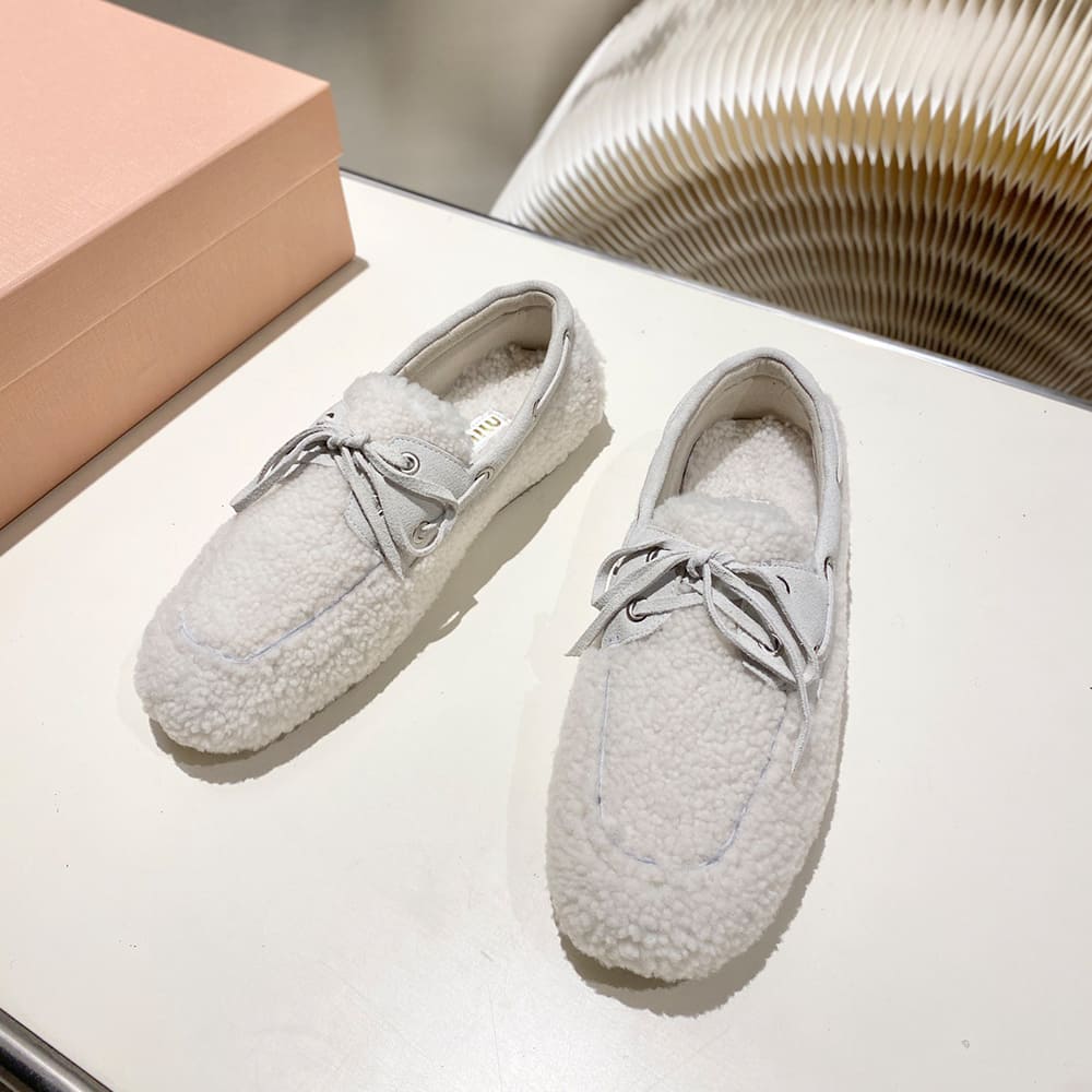 M1um1u Shearing loafers